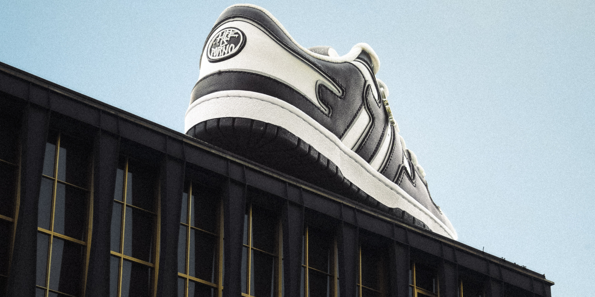 HUGE Sneakers spotted in Prague!