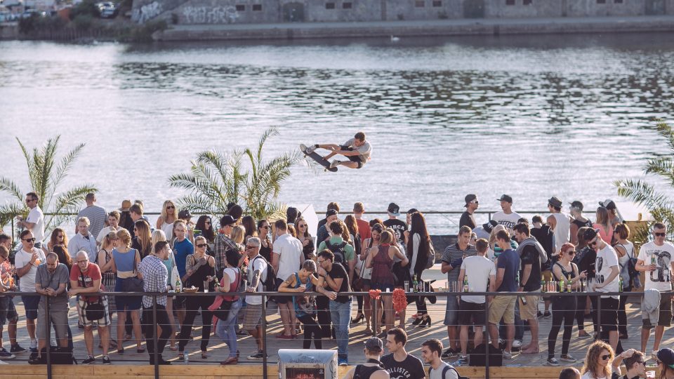 LIFE IS PORNO PEOPLE EXHIBITION