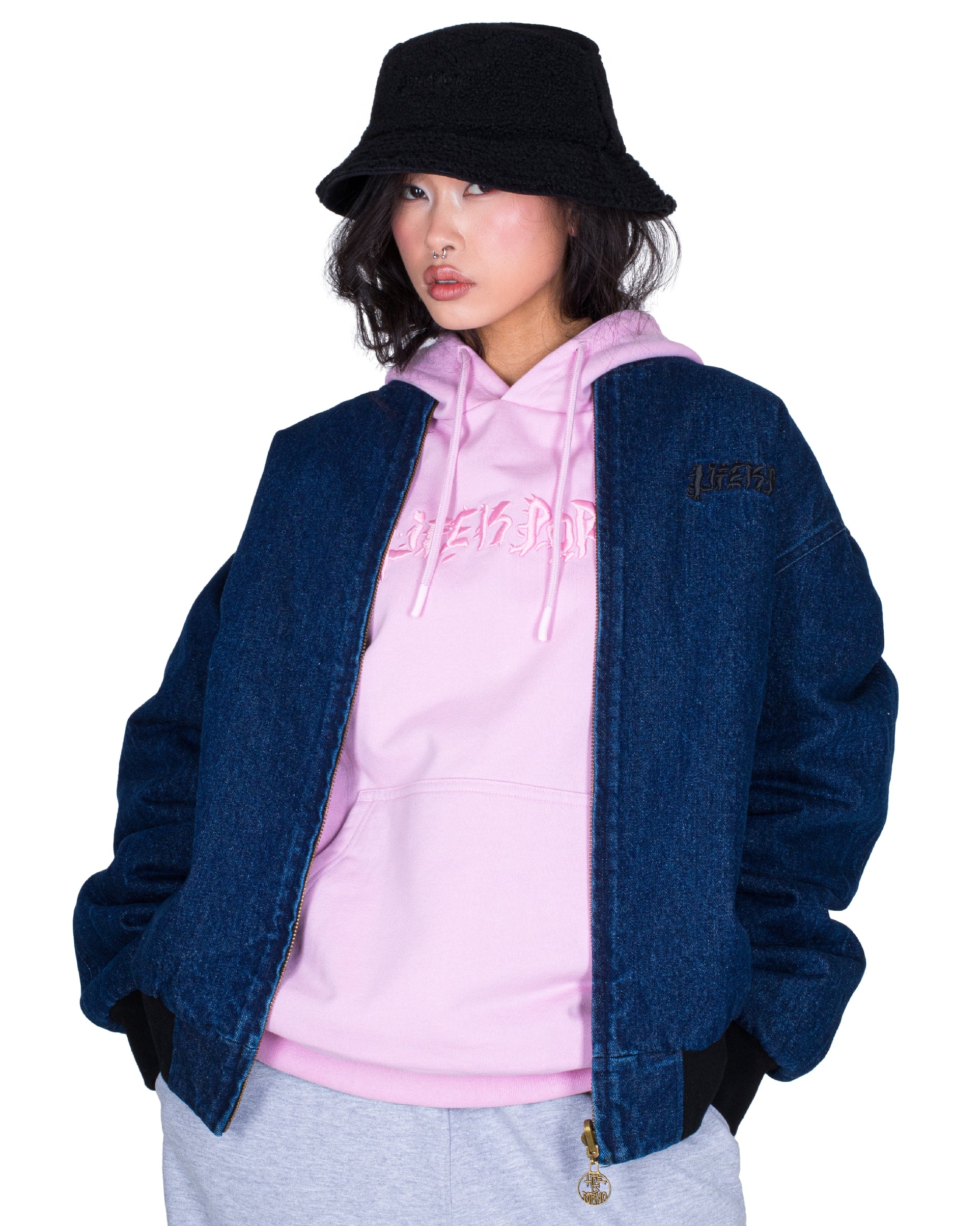 WINTER REVERSIBLE BUCKET HAT